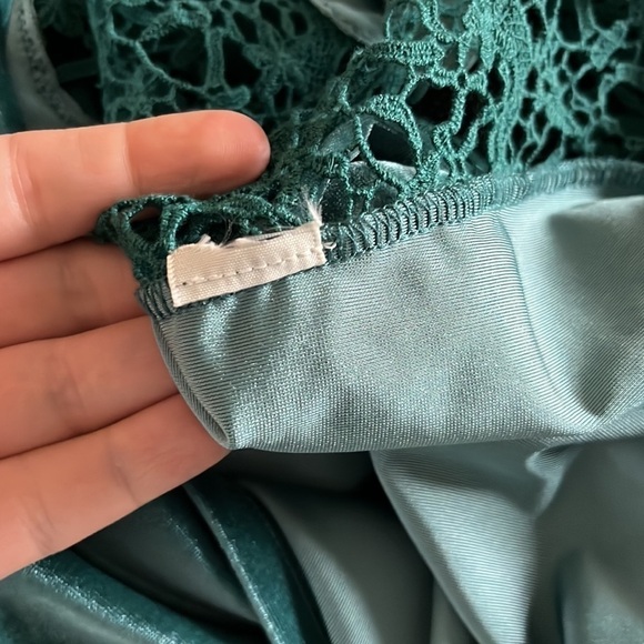 Sundance Lily Paramour Velvet Long Sleeve Top In Turquoise Green Color Petite - Picture 9 of 11